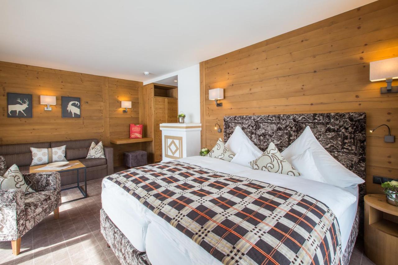 Hotel Auenhof Lech am Arlberg Exterior photo